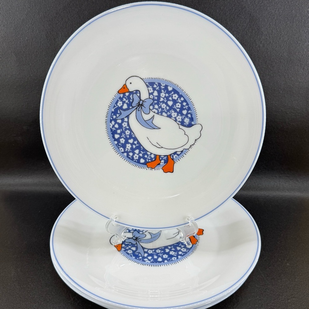 Arcopal France Milk Glass Blue Ribbon Geese Duck Dinner Plates